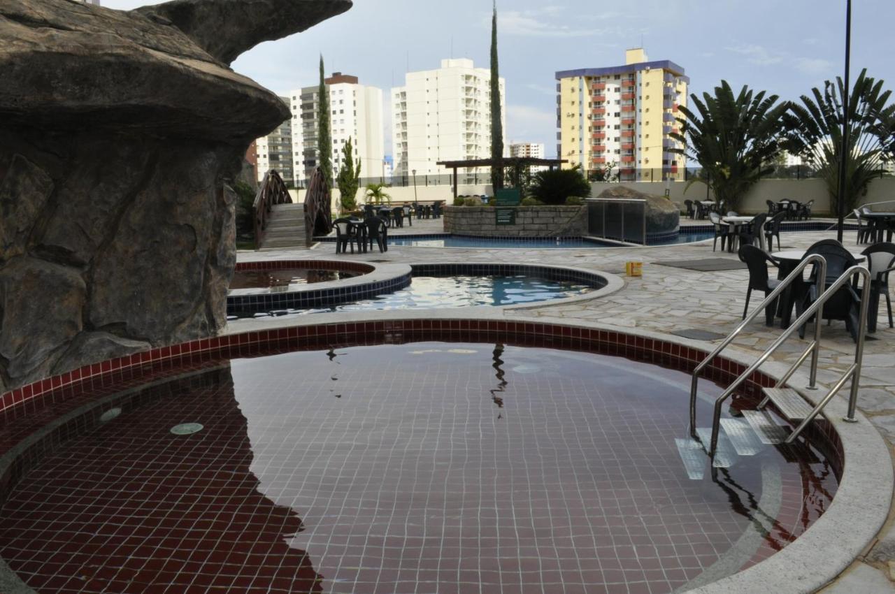 Apartamento Golden Dolphin Supreme - Achei Ferias Appartement Caldas Novas Buitenkant foto