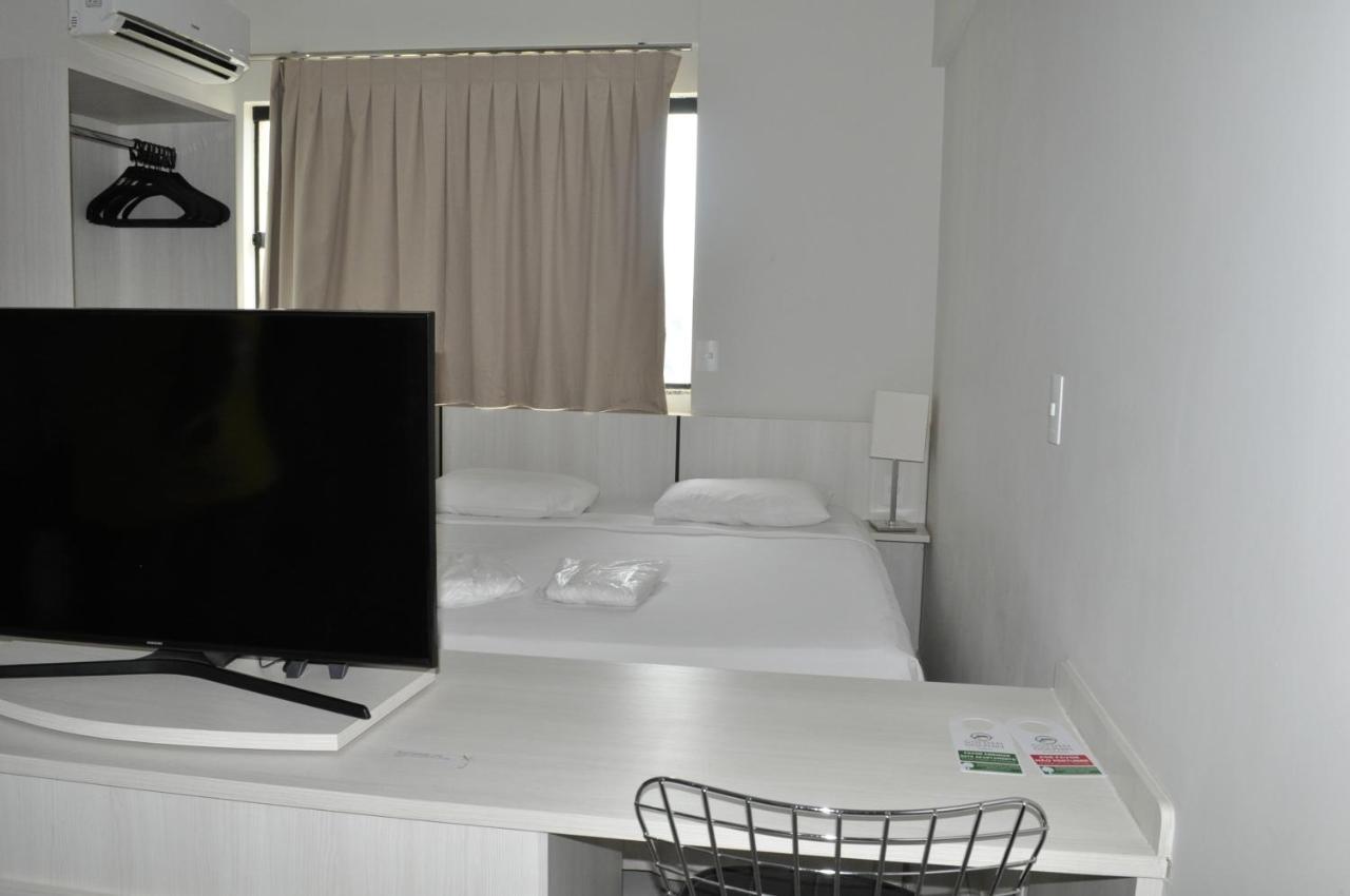 Apartamento Golden Dolphin Supreme - Achei Ferias Appartement Caldas Novas Buitenkant foto